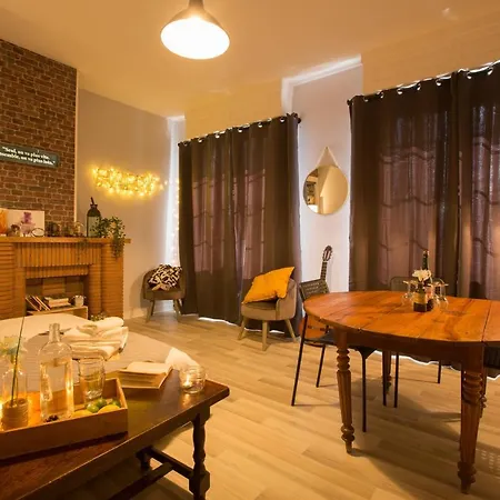 #lindustriochampetre Free Parking, Bien Situe, Spacieux, Proche Clinique דירה