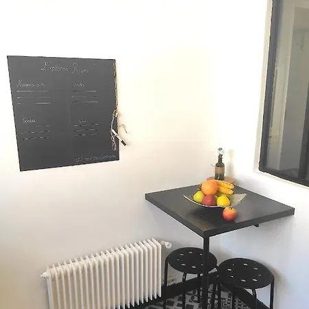 #lindustriochampetre Free Parking, Bien Situe, Spacieux, Proche Clinique Apartment